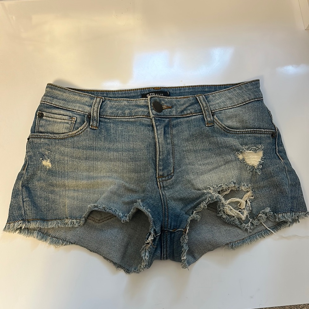 STS Blue denim shorts size 24